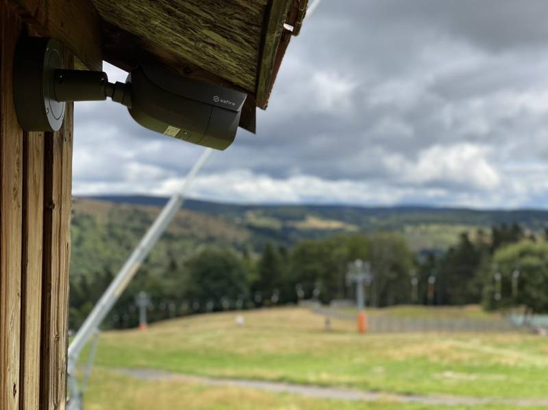 Caméras extérieure ou intérieure avec détection de passage