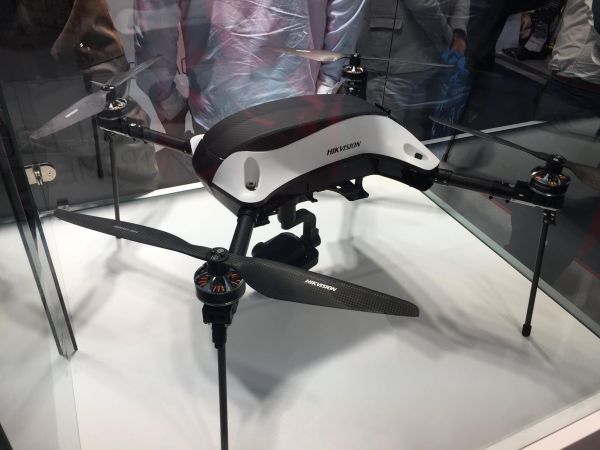 Les drones : nouvel outil de surveillance, de reconnaissance, d'identification ou d'observation