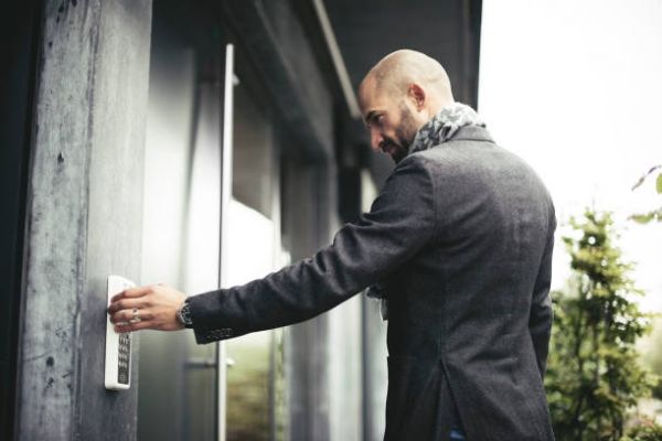 Installation interphone dans la loire